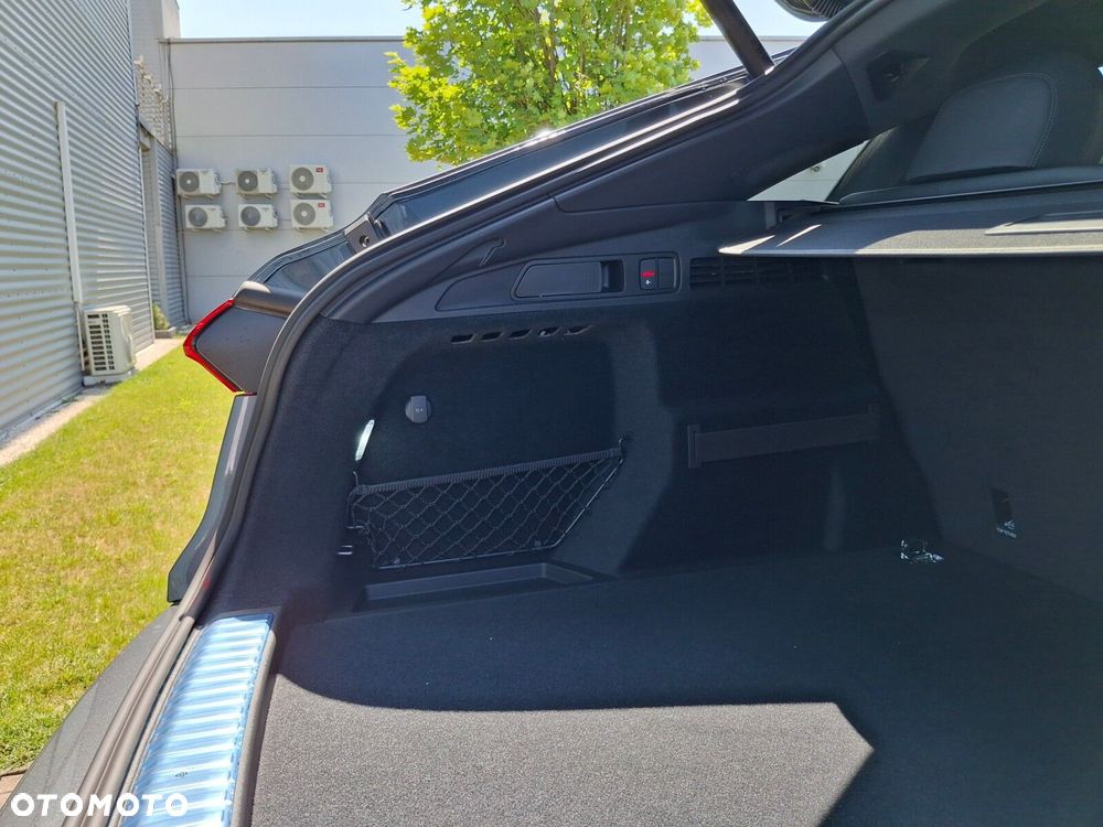 Audi Q5 Sportback - 13