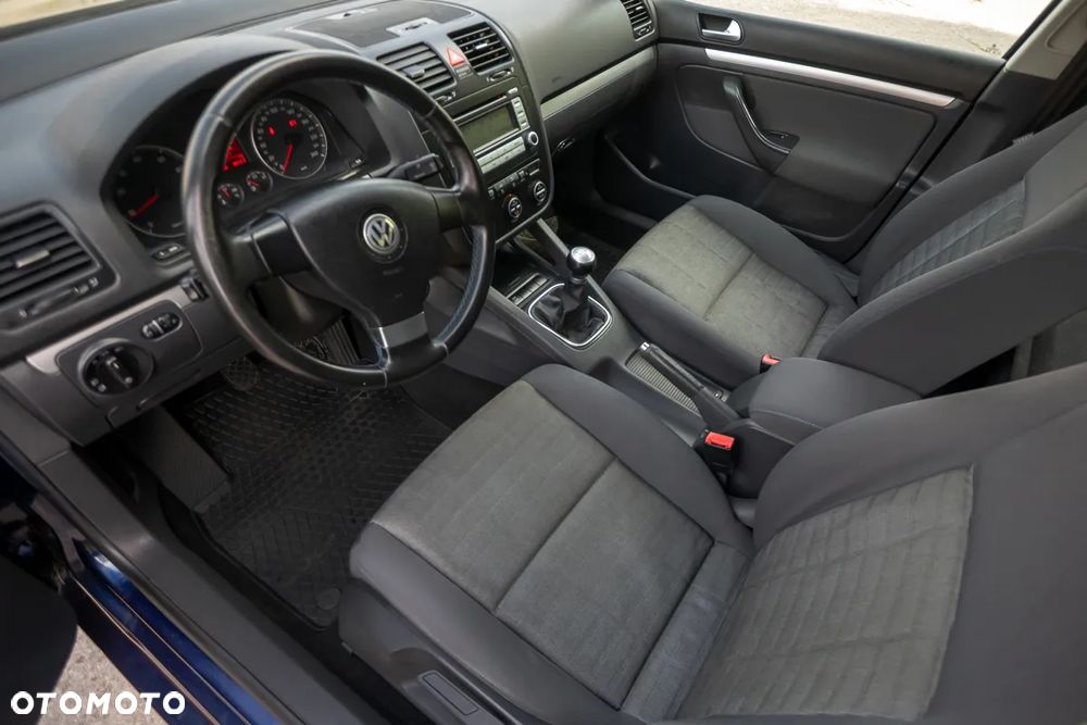 Volkswagen Golf 1.6 Tour - 17