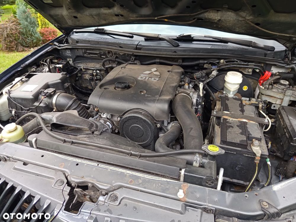 Mitsubishi L200 2.5 DID Intense - 11