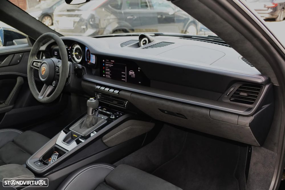 Porsche 911 (992) GT3 PDK - 52