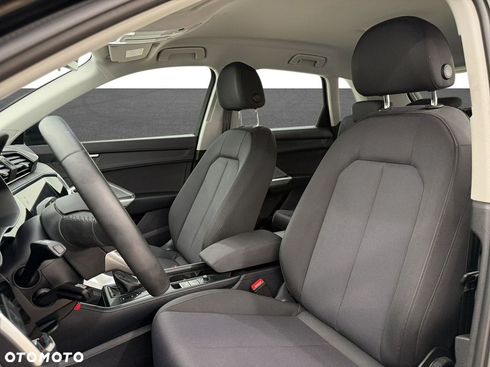 Audi Q3 - 11