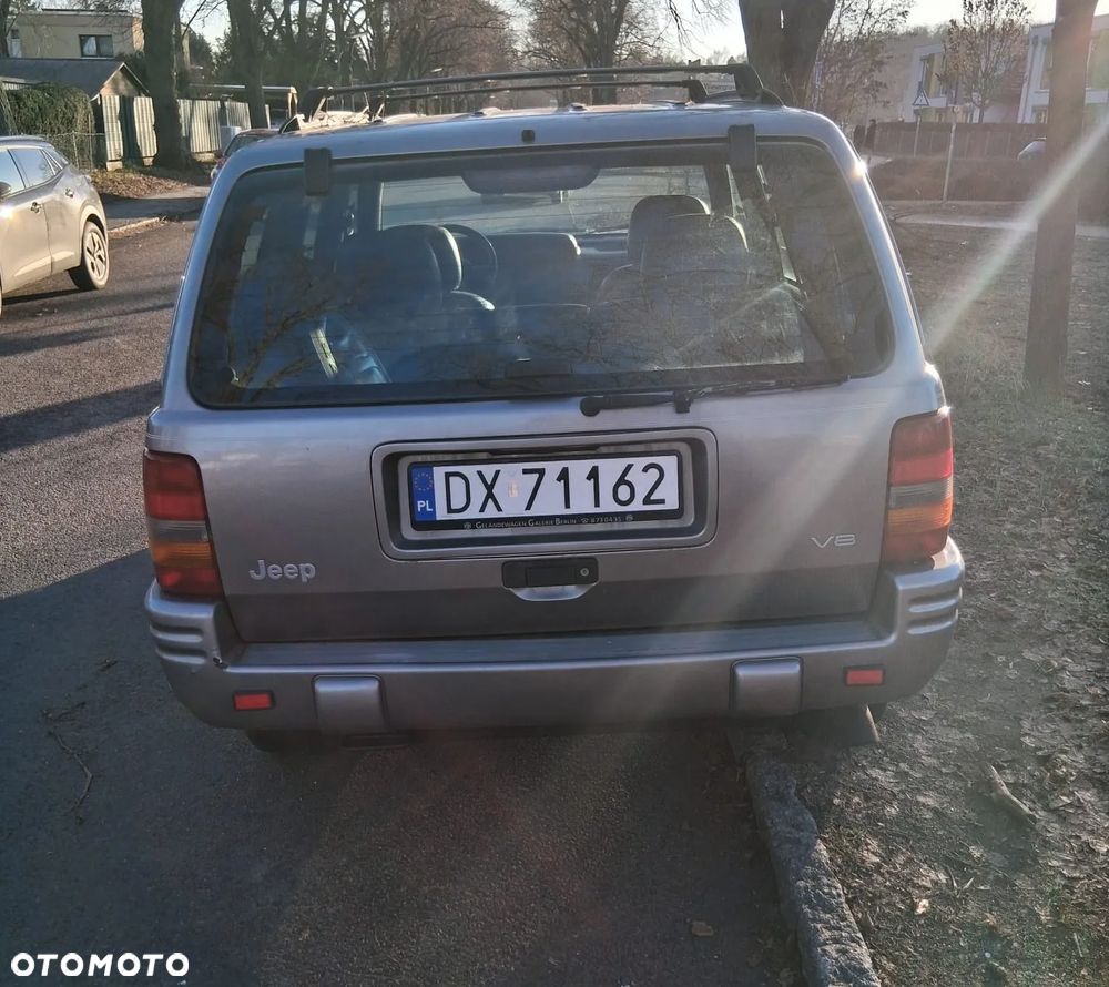 Jeep Grand Cherokee - 4