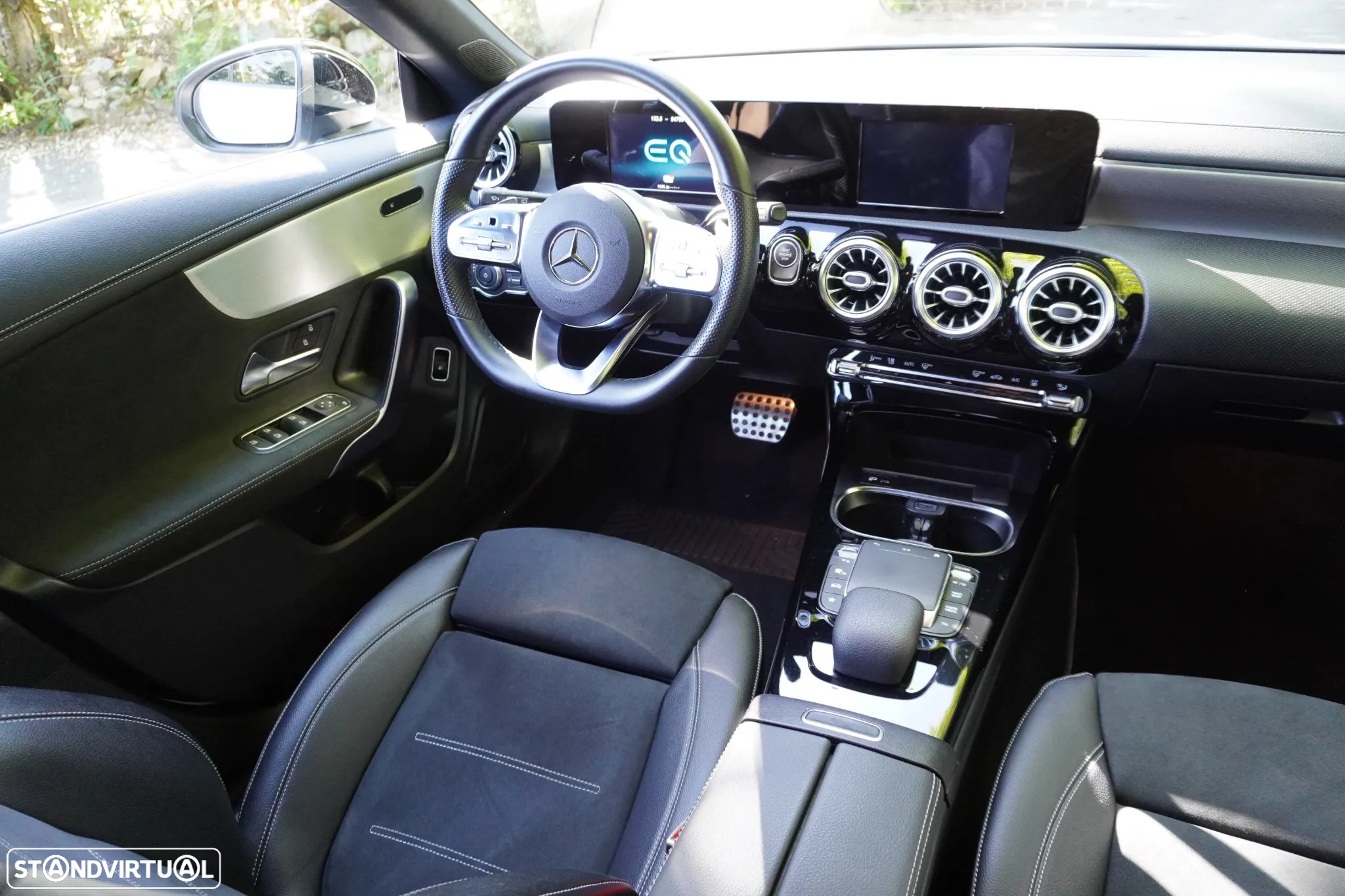 Mercedes-Benz CLA 250 e Shooting Brake AMG Line - 13