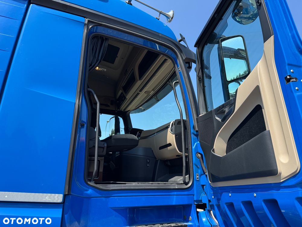 Mercedes-Benz Actros - 19