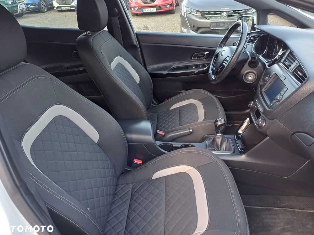 Kia Ceed 1.0 T-GDI ISG GT Line - 10