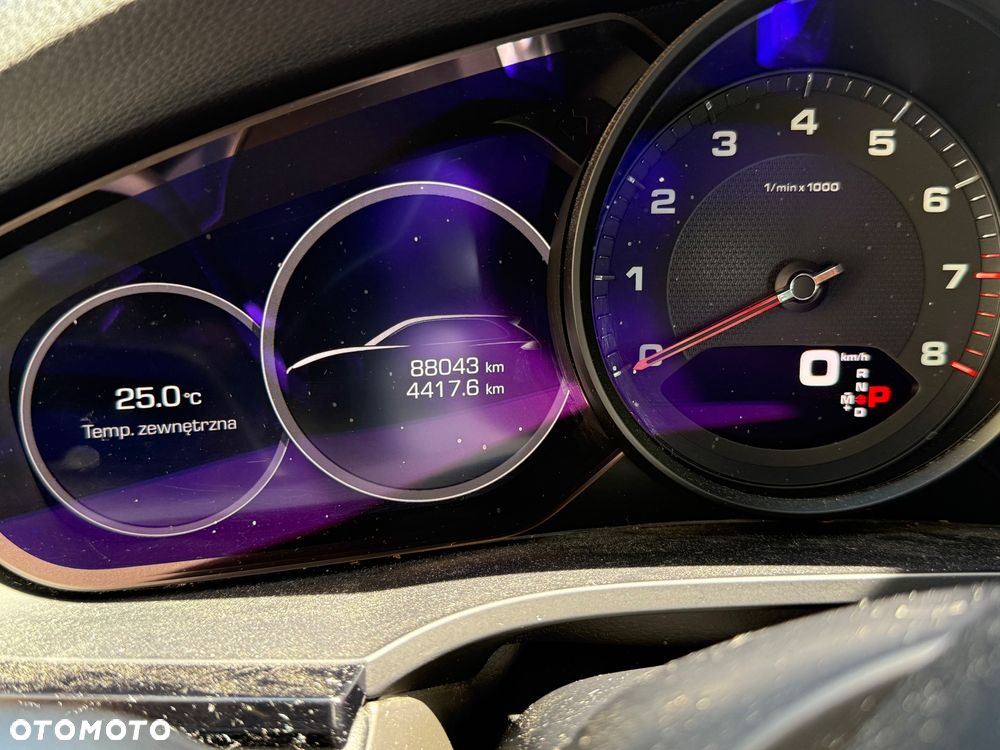 Porsche Cayenne Standard - 8