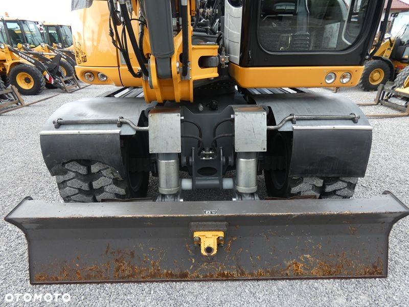 Liebherr A910 Compact ze Szwecji / ROTOTILT ZE SZCZYPCAMI / Super Stan / - 28