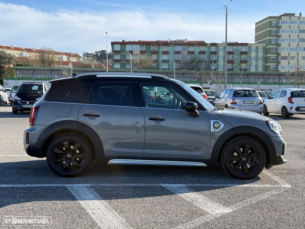 MINI Countryman Cooper SE ALL4 Auto - 4