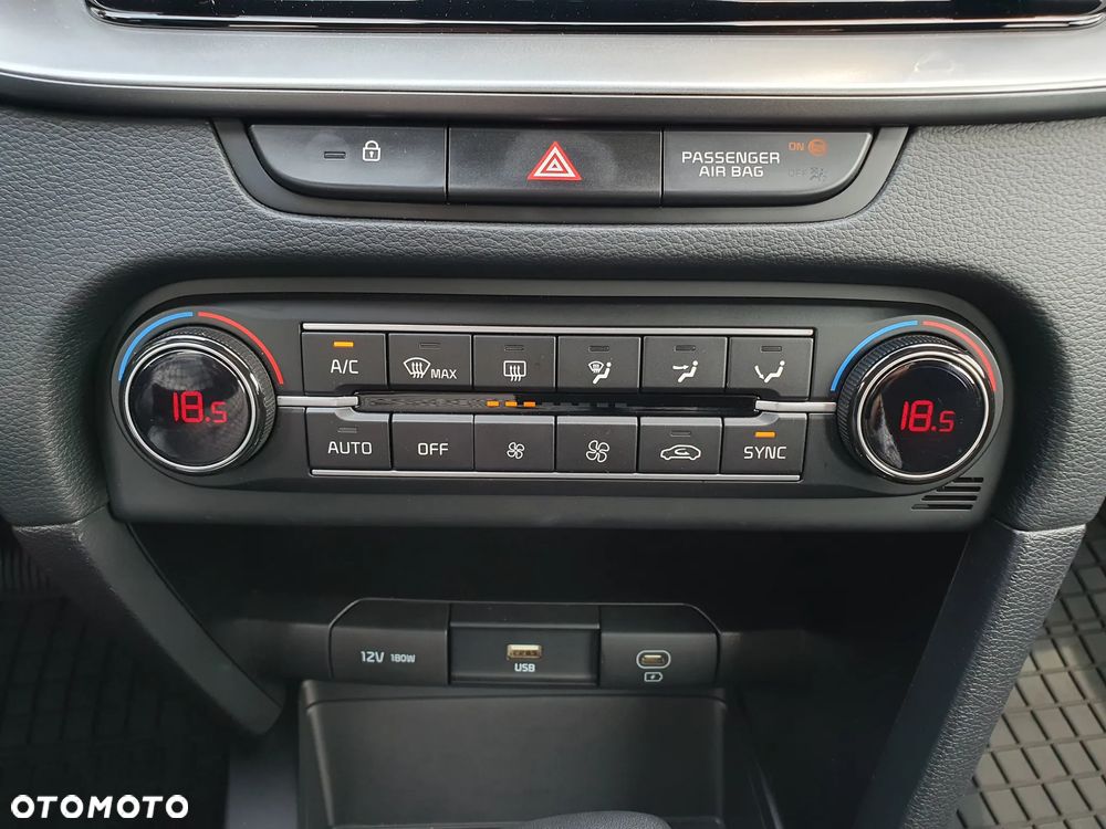 Kia Ceed 1.5 T-GDI M DCT - 38