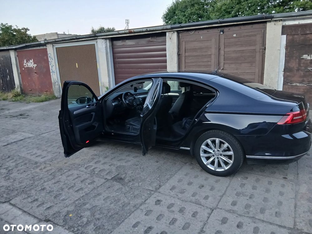Volkswagen Passat 1.4 TSI BMT ACT Trendline - 14