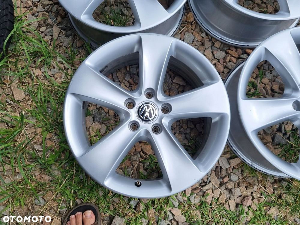 VW 3C8 PASSAT, AUDI Q3,Q2,SKODA ,SEAT 6.5X17 ET39 5X112 bdb stan - 2