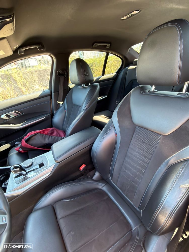 BMW 330 e Pack M Auto — fotografia 9