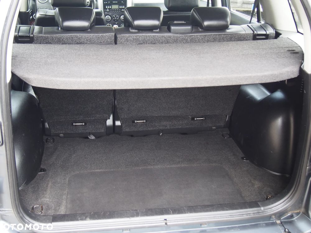 Suzuki Grand Vitara 1.9 DDiS De Luxe - 11