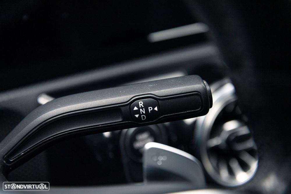 Mercedes-Benz A 250 e AMG Line - 31