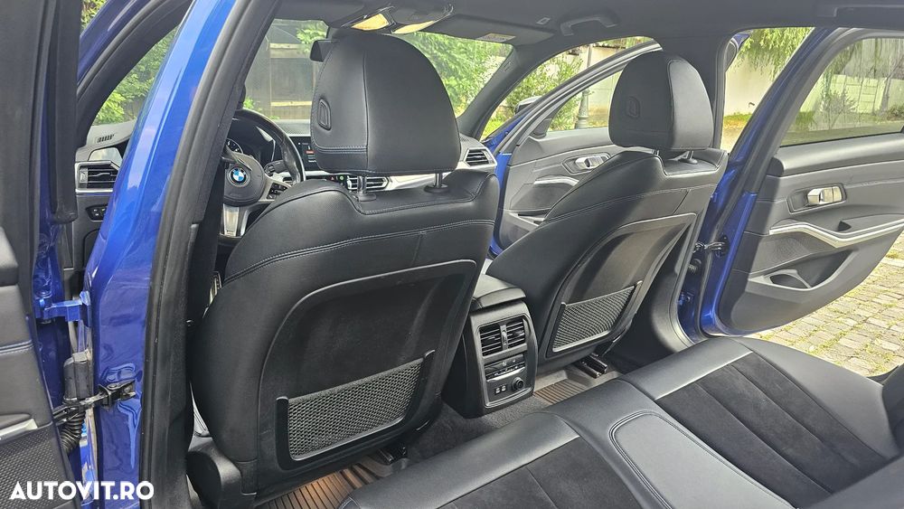 BMW Seria 3 320d xDrive AT M Sport - 27