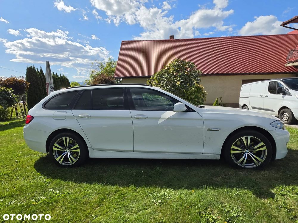 BMW Seria 5 2011 photo 3