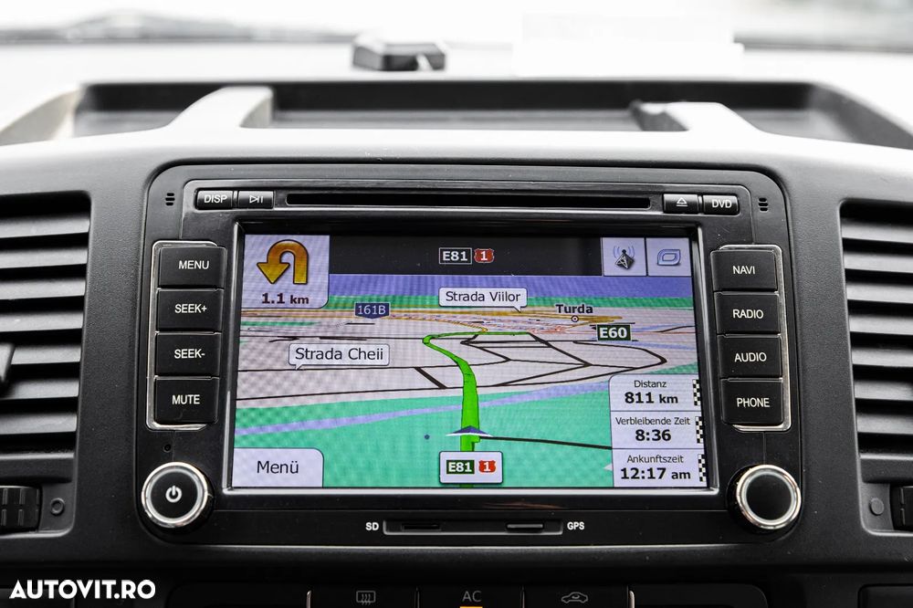 Volkswagen Caravelle - 17