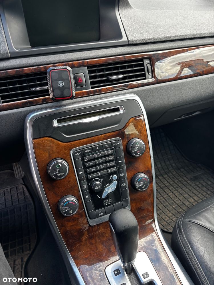Volvo XC 70 - 15
