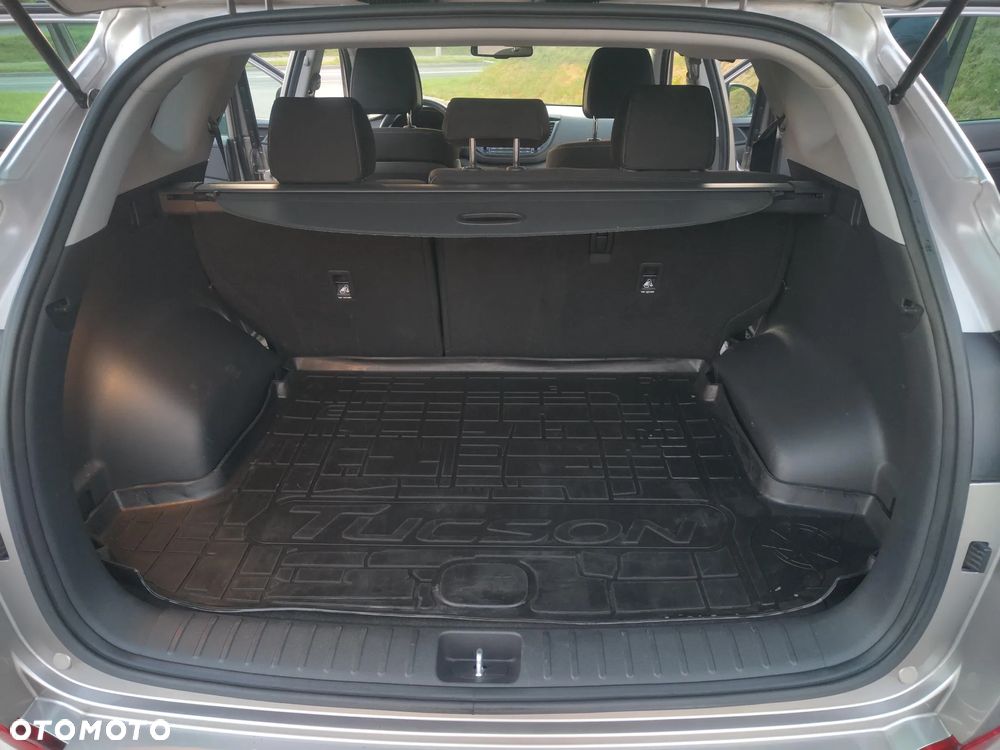 Hyundai Tucson 1.7 CRDI BlueDrive Design 2WD DCT - 11