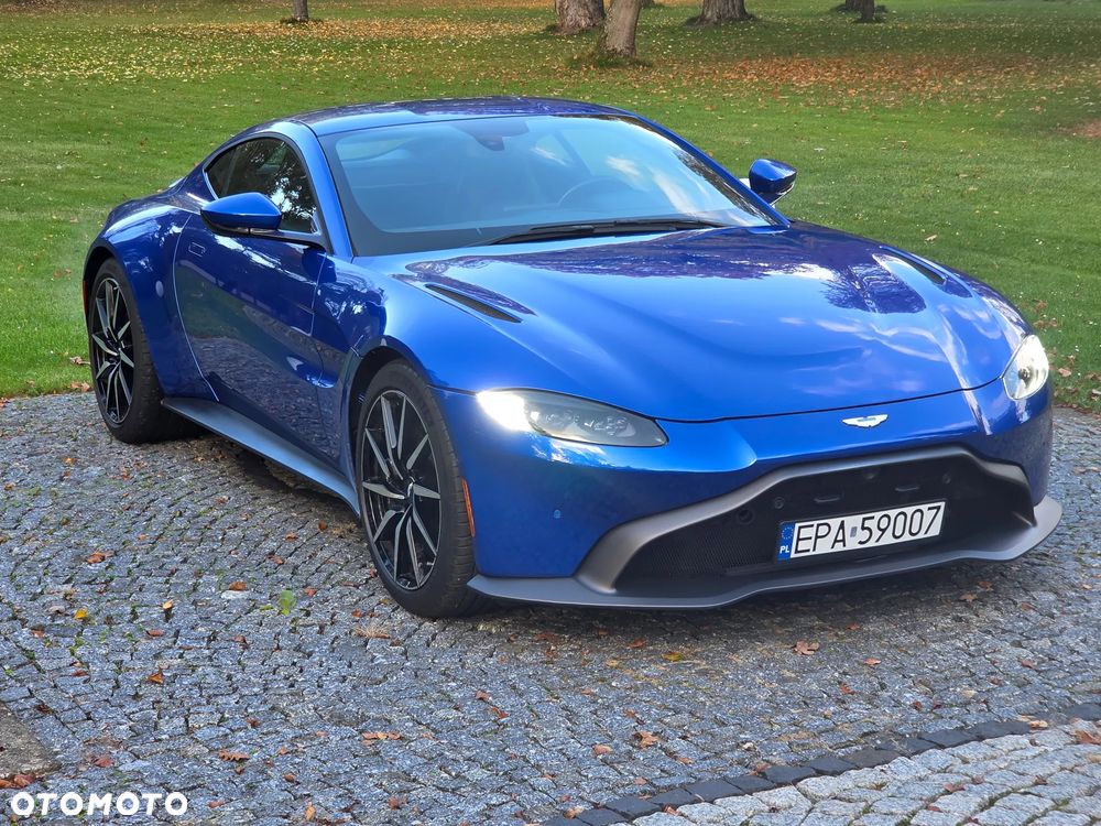 Aston Martin V8 Vantage Standard - 4