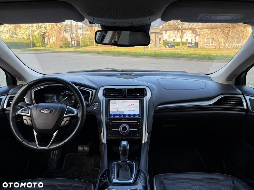 Ford Mondeo SW 2.0 Hybrid Vignale - 20