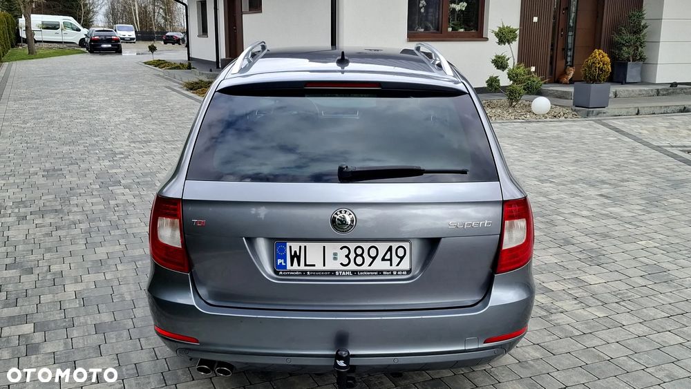 Skoda Superb 2.0 TDI Green tec DSG L&K - 4