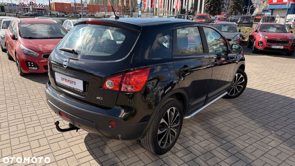 Nissan Qashqai - 4