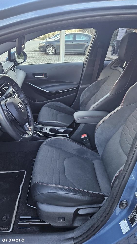 Toyota Corolla 2.0 Hybrid Executive - 9