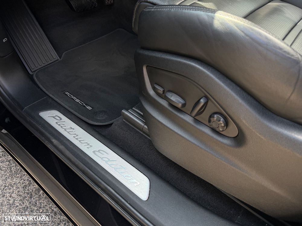 Porsche Cayenne E-Hybrid Tiptronic S Platinum Edition - 28