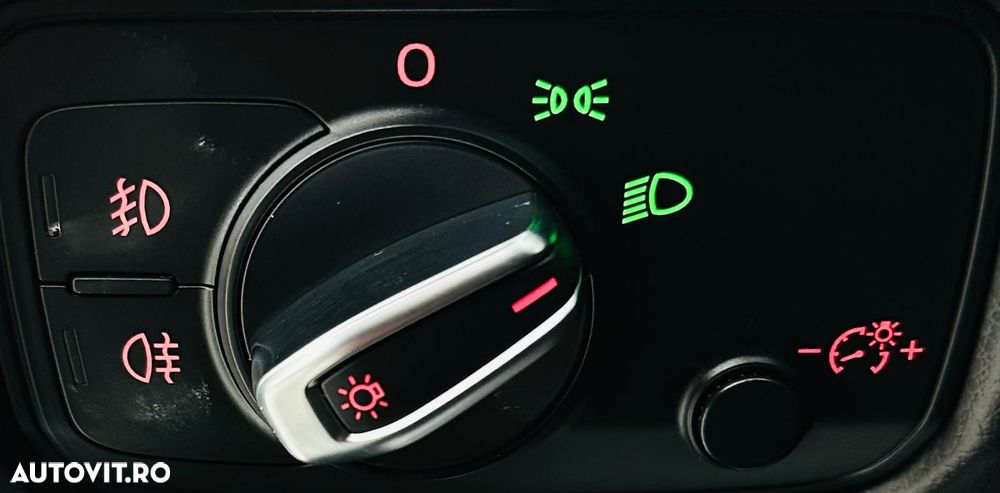 Audi A3 ack 1.6 TDI S-tronic Attraction - 13