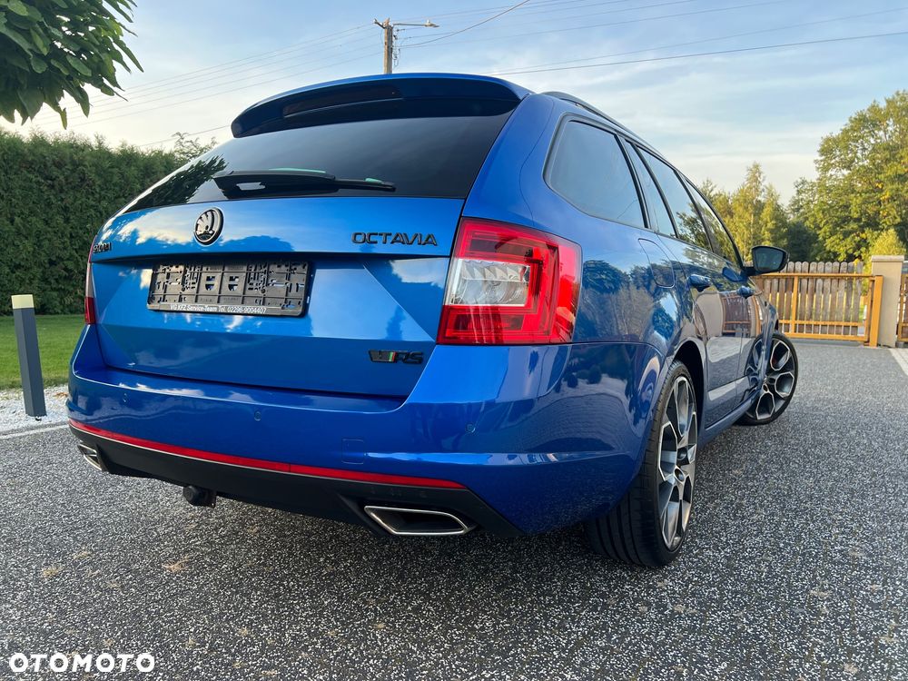 Skoda Octavia 2.0 TDI RS DSG - 17
