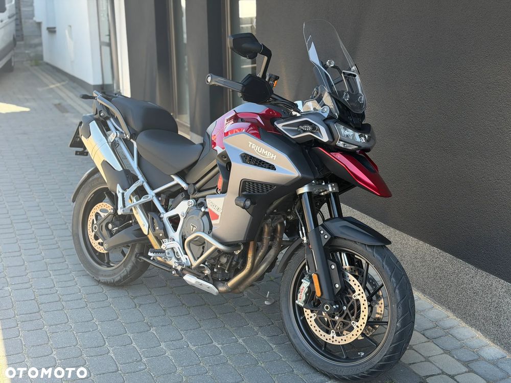 Triumph Tiger - 1
