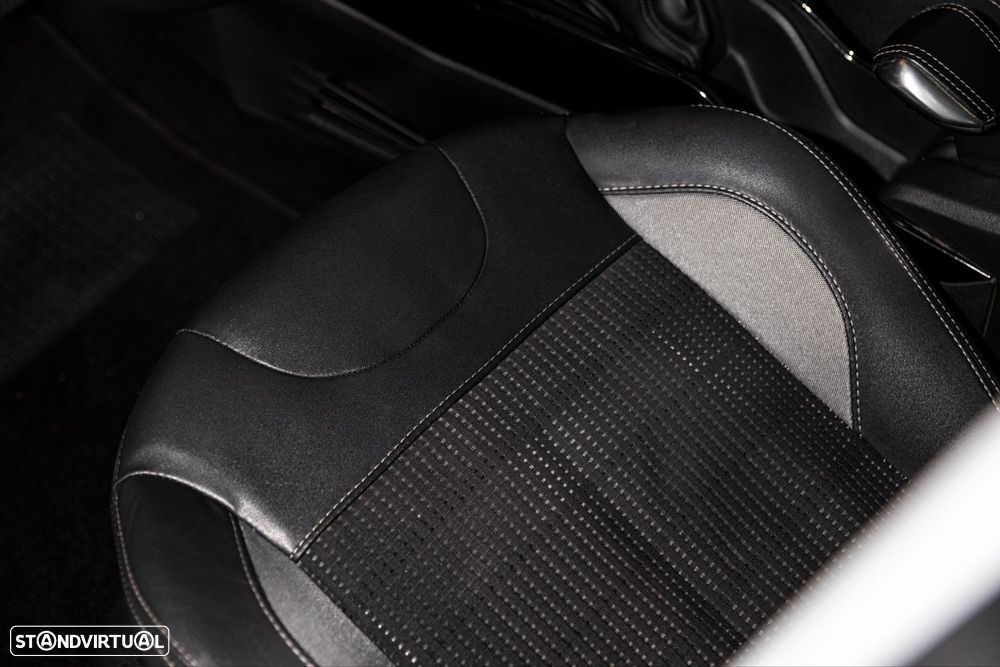 Peugeot 2008 1.6 BlueHDi Allure - 24