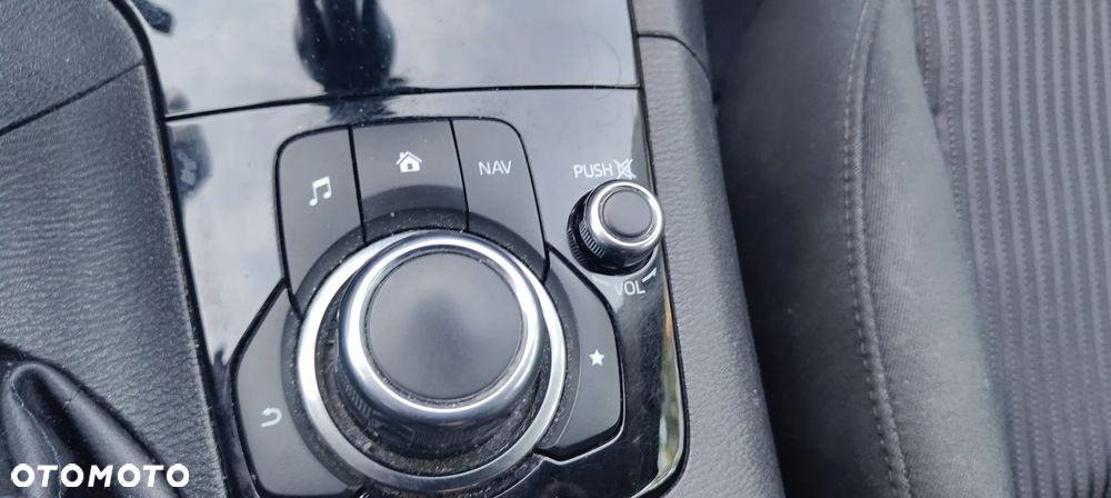 Mazda 3 SKYACTIV-G 120 NAKAMA - 22