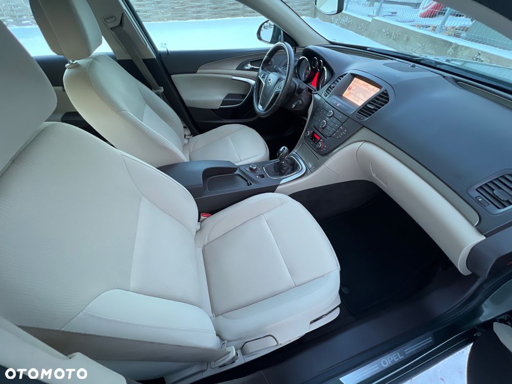 Opel Insignia 1.6 Turbo Edition - 30