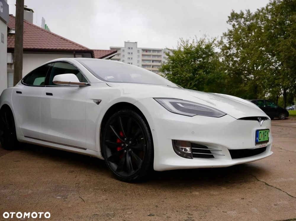 Tesla Model S Performance - 4
