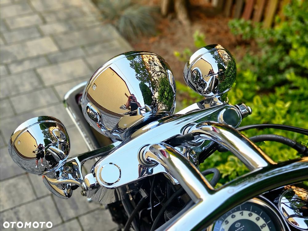 Harley-Davidson Softail Deluxe - 18