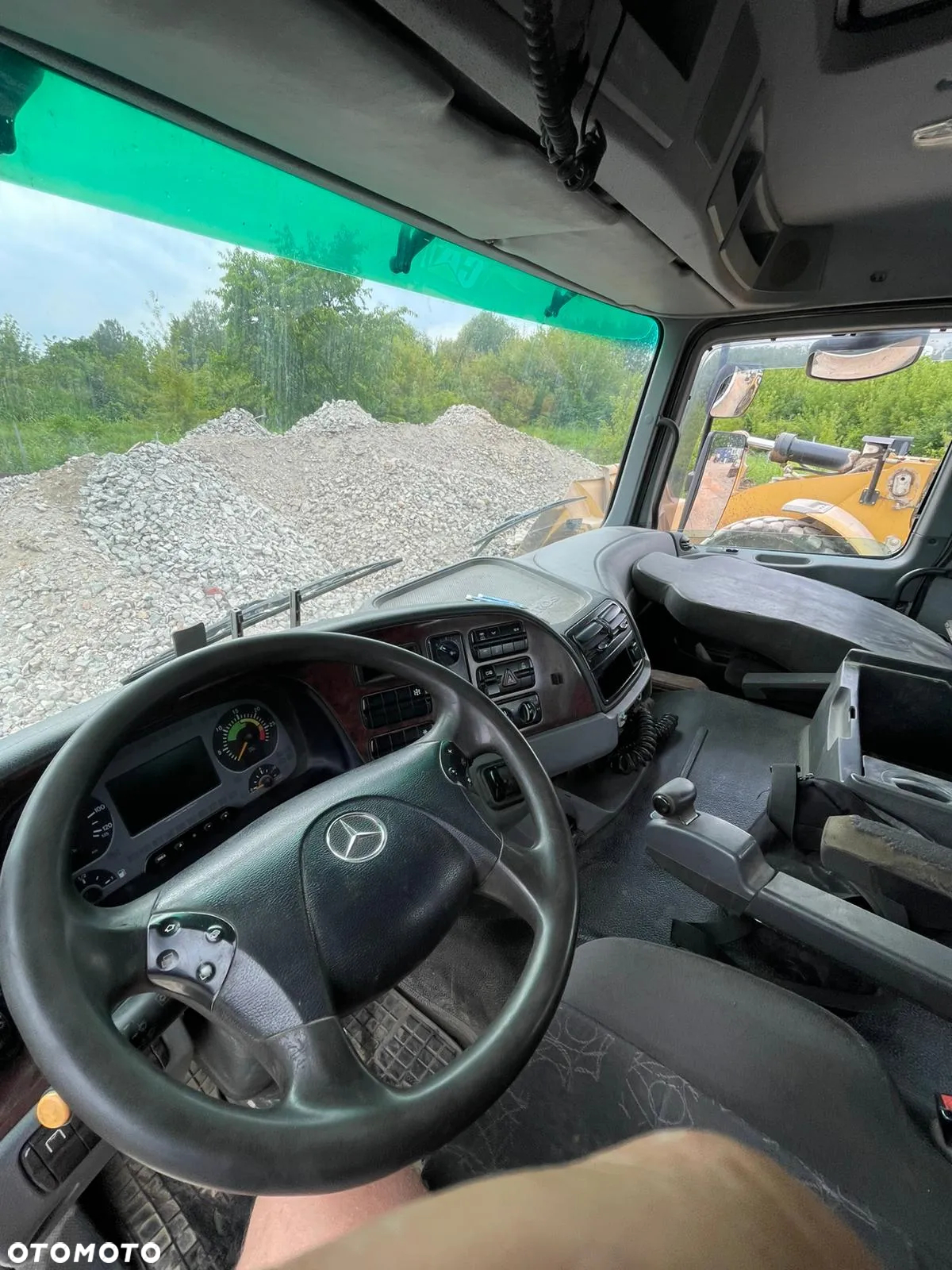 Mercedes-Benz Actros - 8