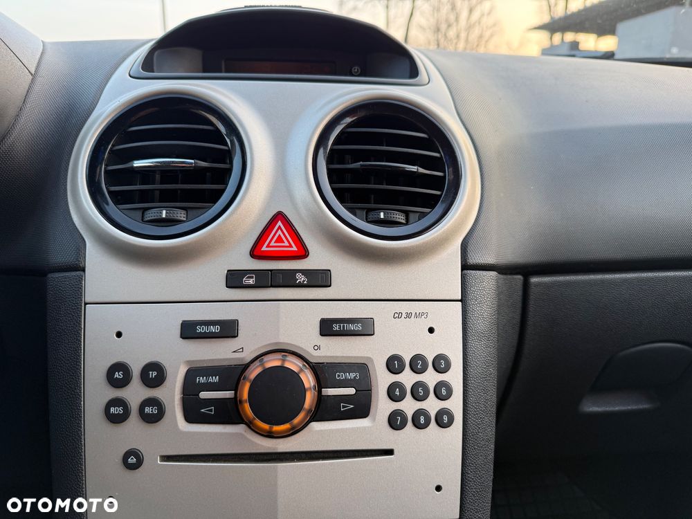 Opel Corsa - 25
