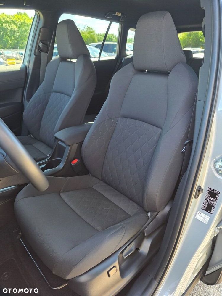 Toyota Corolla Cross - 22