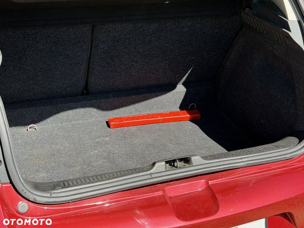 Renault Clio - 23