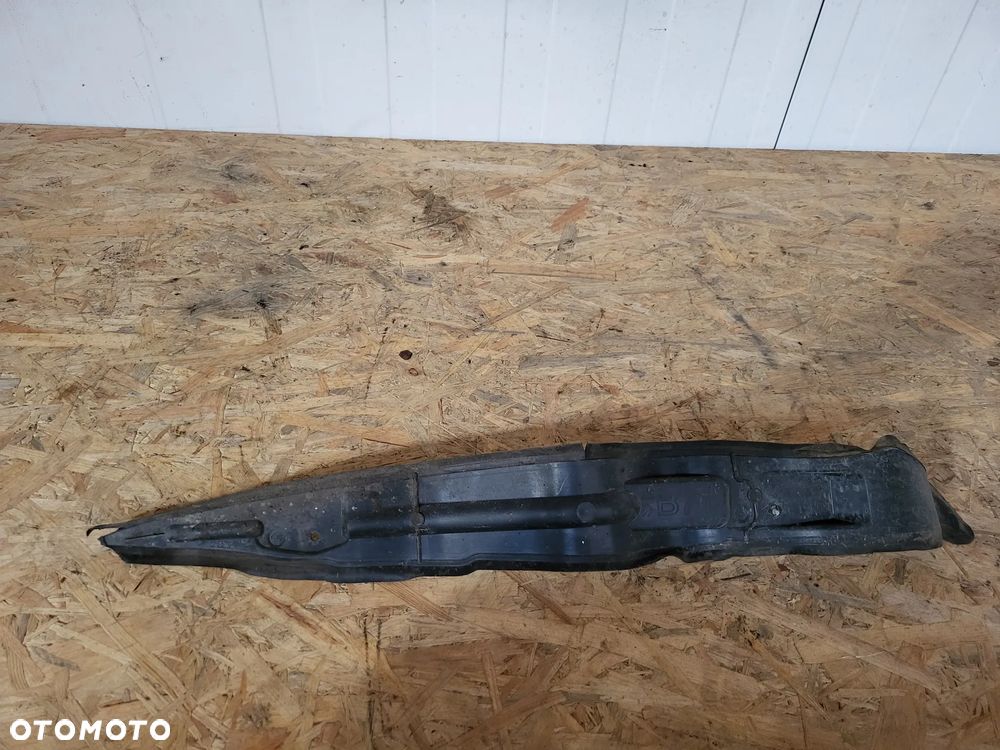 Wygłuszenie błotnika prawy przód Citroen C4 II B7 - 2