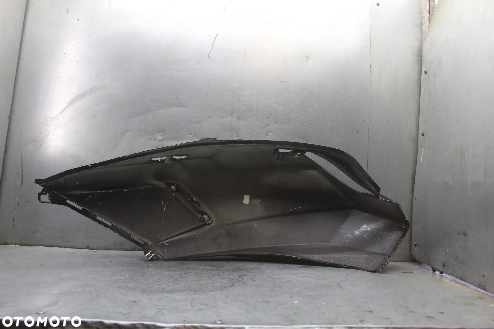 Peugeot Satelis 125 Bok boczek owiewka osłona obudowa prawa - 3