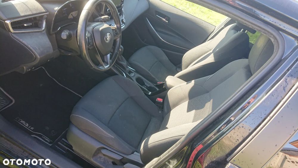 Toyota Corolla - 13