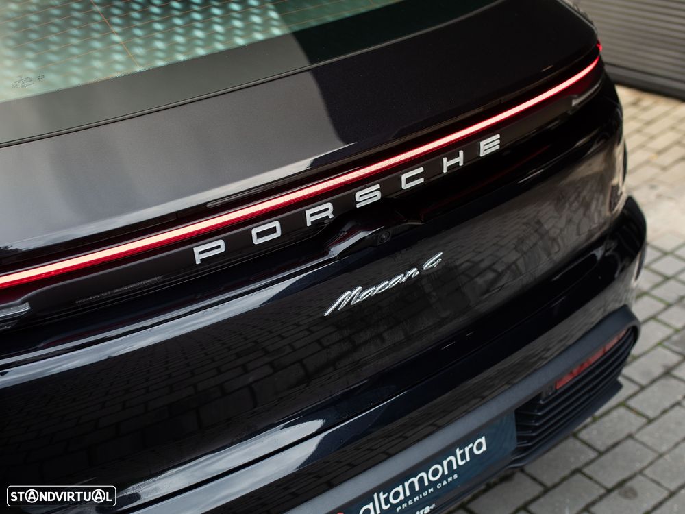 Porsche Macan Electric 4 - 11