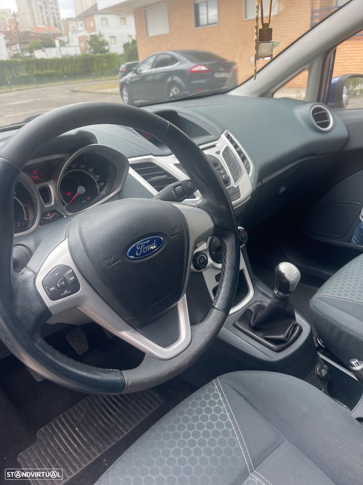Ford Fiesta - 7