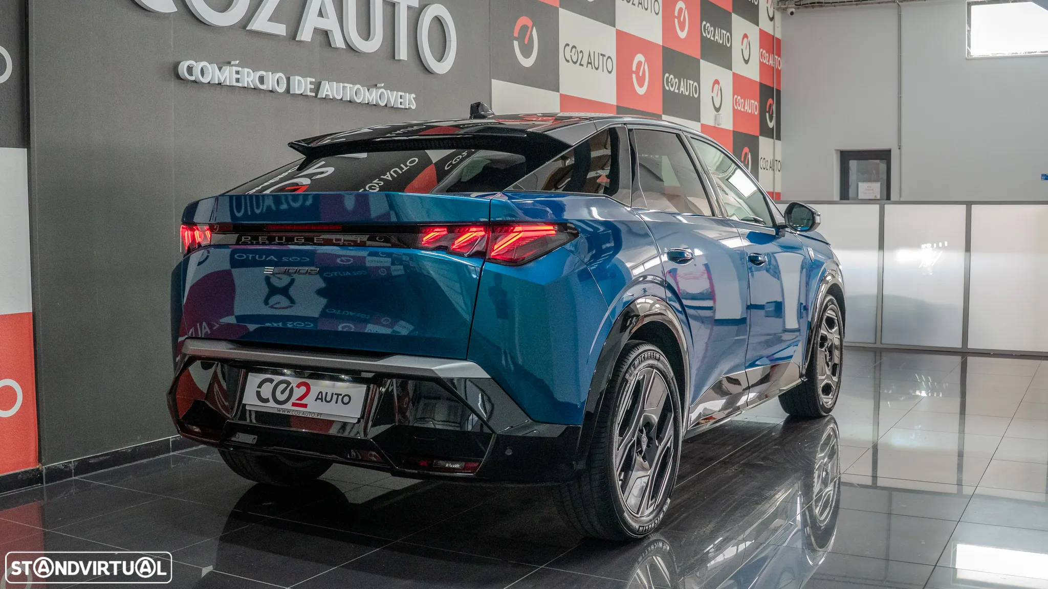 Peugeot E-3008 73 kWh GT - 6