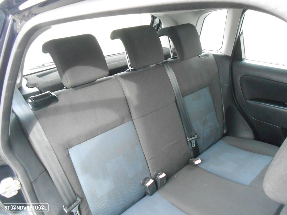 Ford Fiesta 1.25 Trend - 21