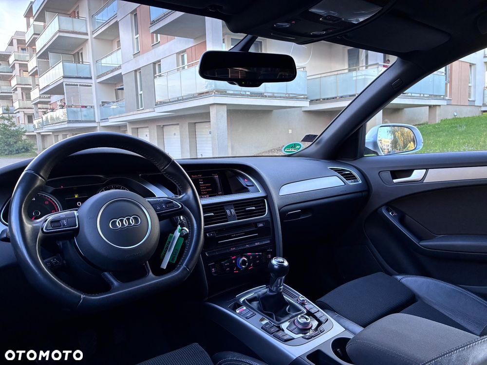Audi A4 Avant 2.0 TDI DPF S line Sportpaket - 12