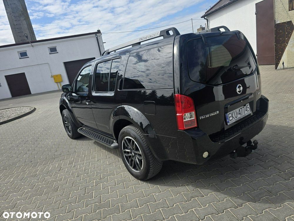 Nissan Pathfinder - 23